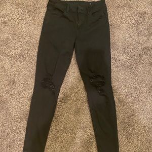 ripped black jegging